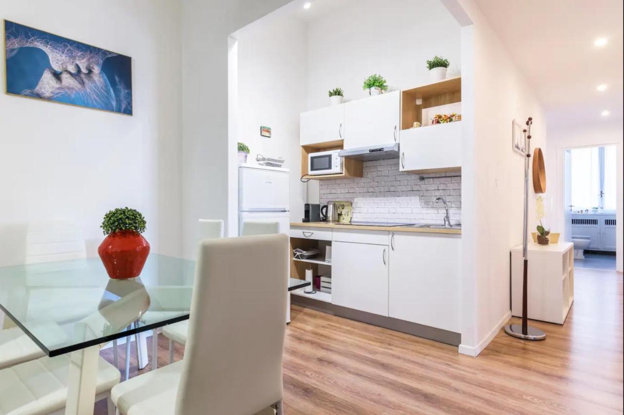 Luxury 4 Bedrooms Apartments Close To Duomo 밀라노 외부 사진
