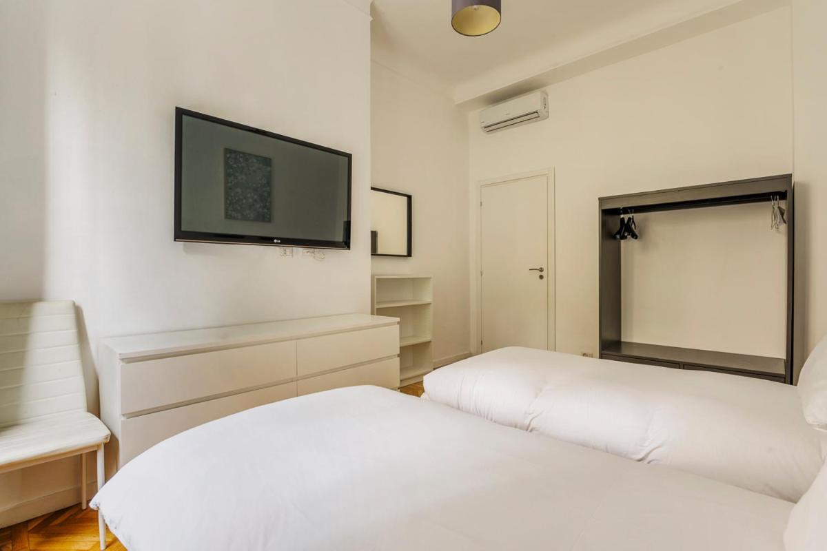 Luxury 4 Bedrooms Apartments Close To Duomo 밀라노 외부 사진
