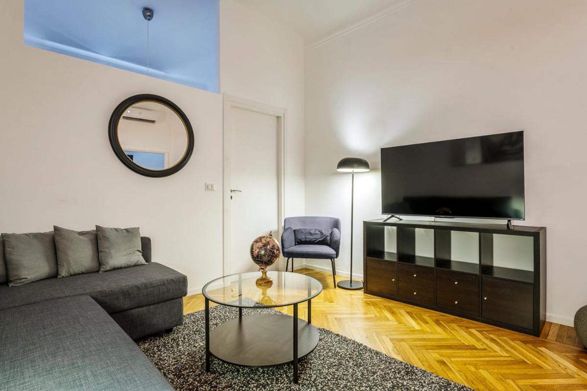 Luxury 4 Bedrooms Apartments Close To Duomo 밀라노 외부 사진